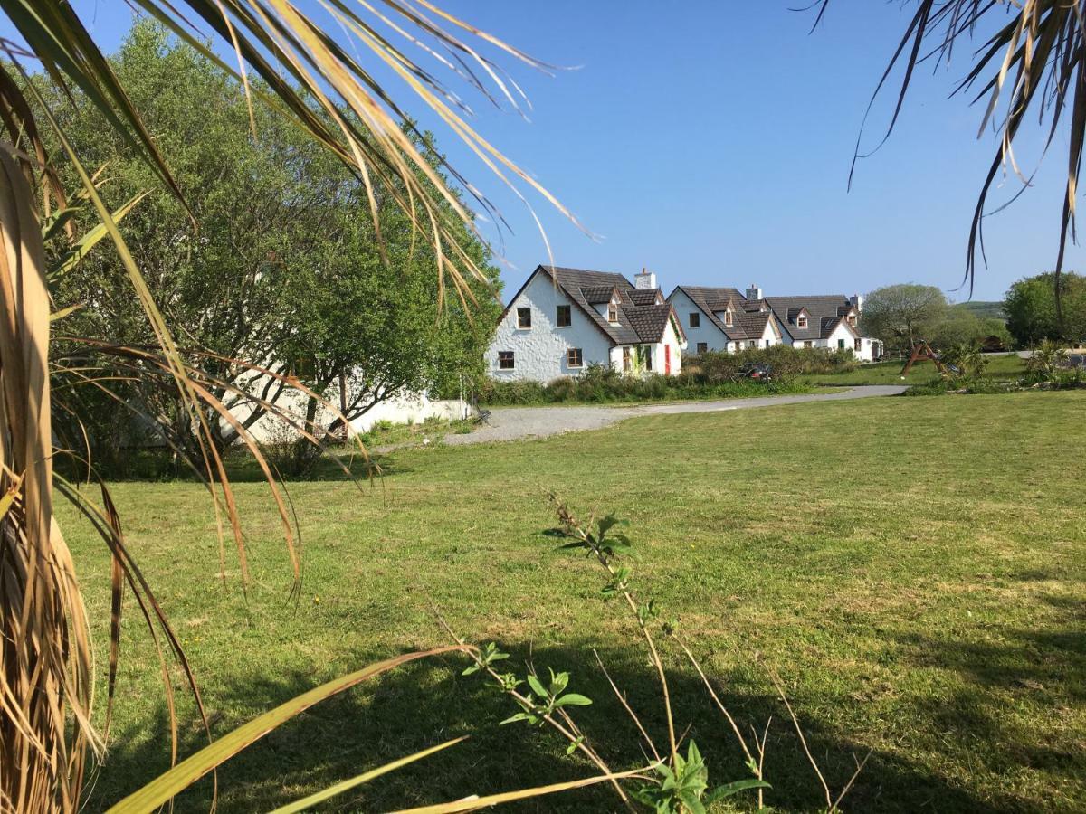 Letterfrack Mountain Farm Cottage On Farm In Village Centre ภายนอก รูปภาพ